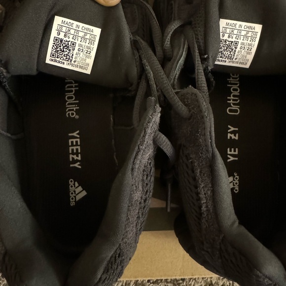 Yeezy 500 Utility Black - Picture 6 of 6